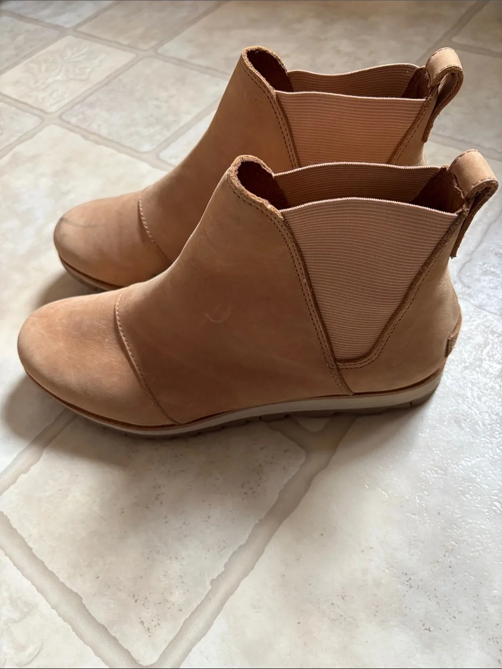 Sorel Women's Harlow Chelsea Ankle Boots Tawny Buff/Gum Size 9